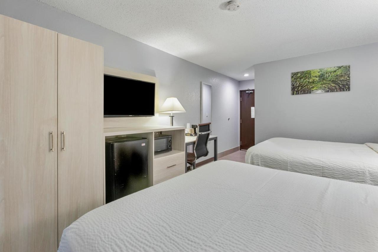 Days Inn By Wyndham Savannah Gateway I-95 乔治敦 外观 照片